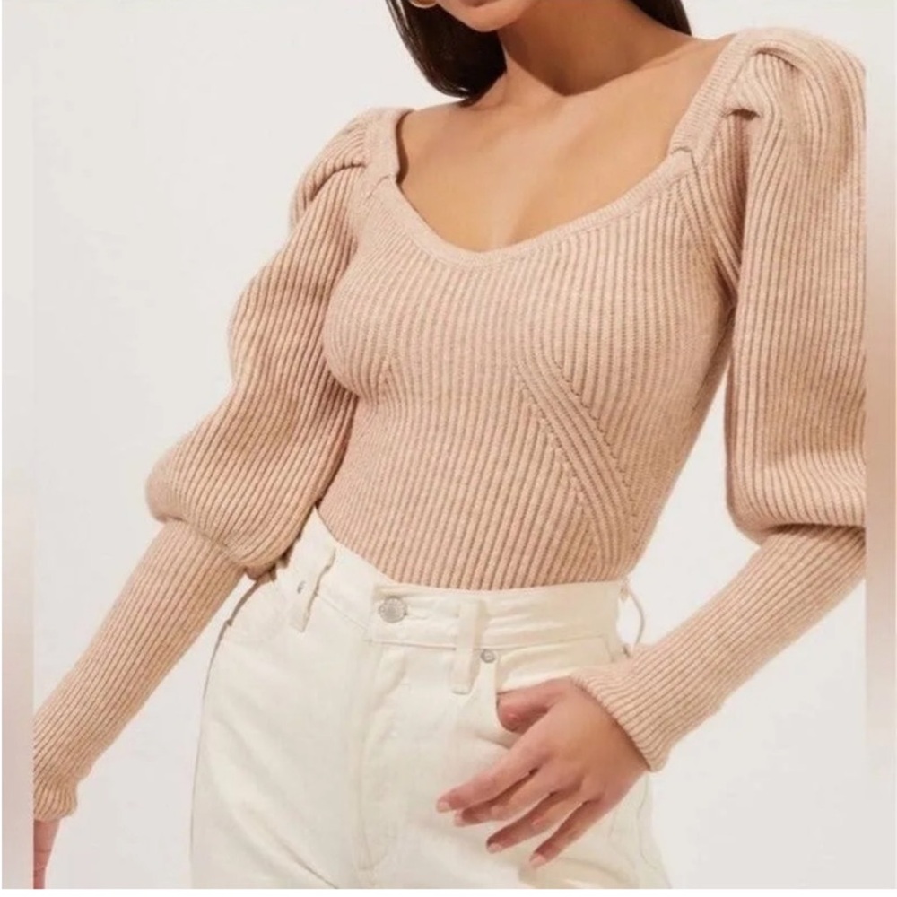 ASTR the label Esma Sweater tan